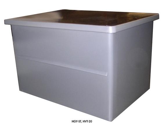 HEAVY-DUTY MOLDED PLASTIC CONTAINERS